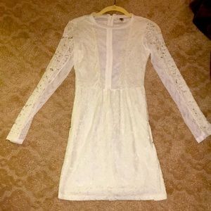 White lace beautiful classy chic dress brand new never worn